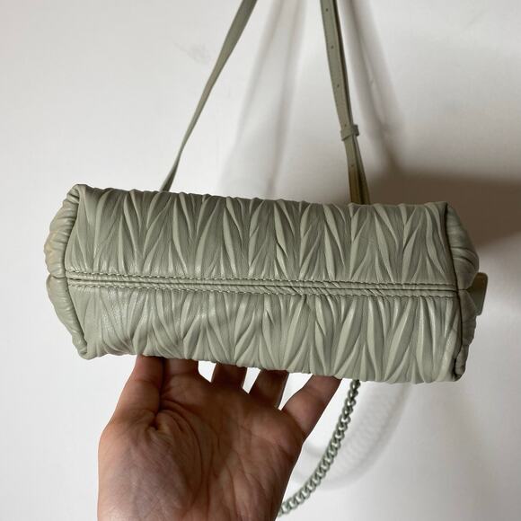 MADISON WEST Textured Faux Leather Gray Shoulder Hand Bag Matte Chain Detail - Picture 5 of 8